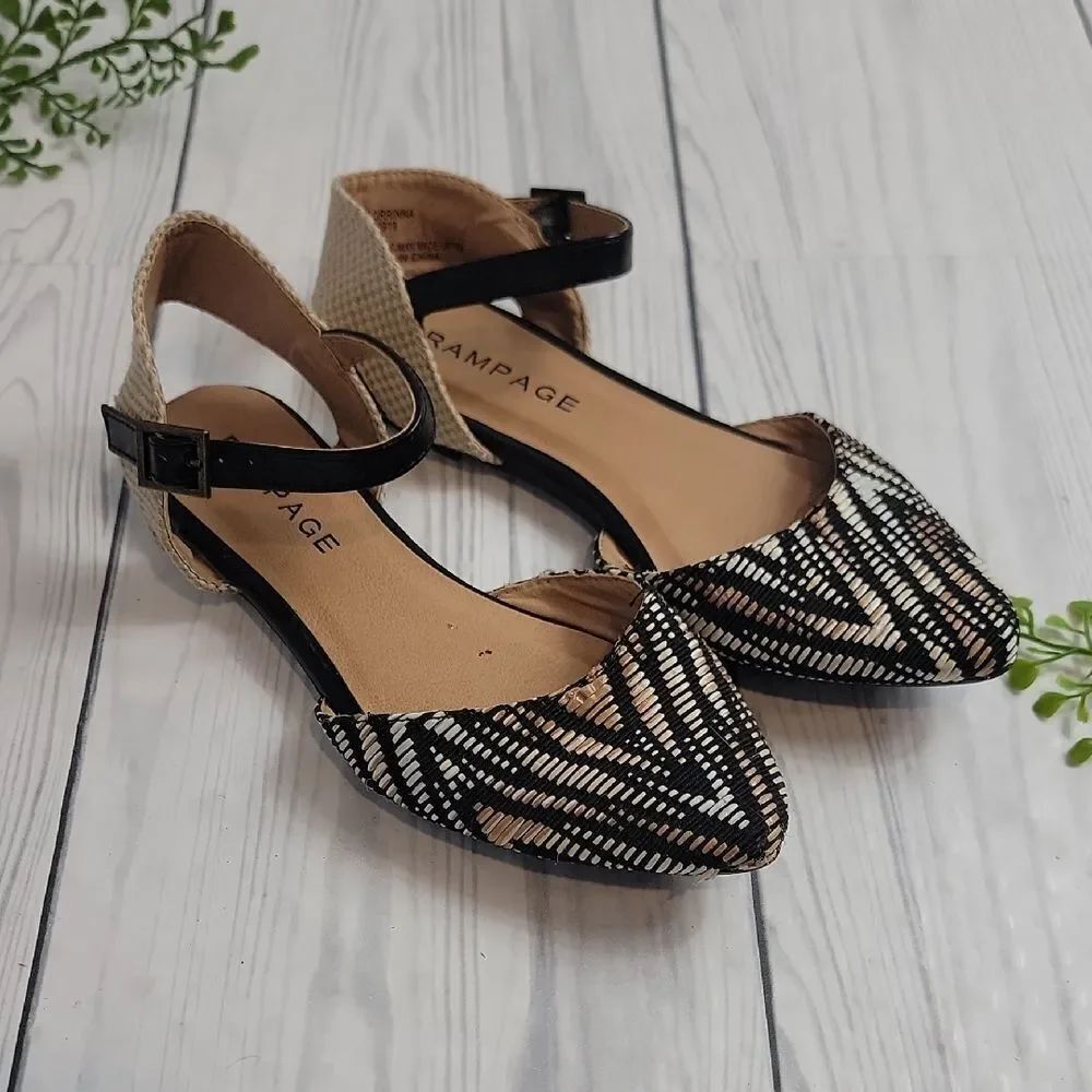 Rampage Corrinna Black and Cream Pointy Toe Flats Womens Size 6M